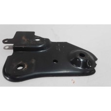 suporte agregado diant esq renault oroch 2023(8200183809) 