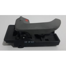 25000-71000 Maçaneta Interna Tras Esq  Hyundai Tucson 2014 Preto Traseira